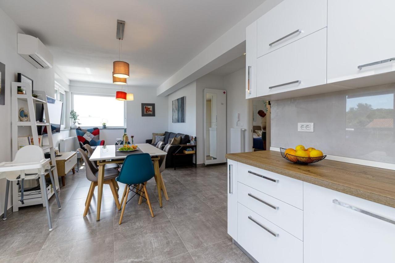 Sabena Apartment With Private Whirlpool Porec Luaran gambar