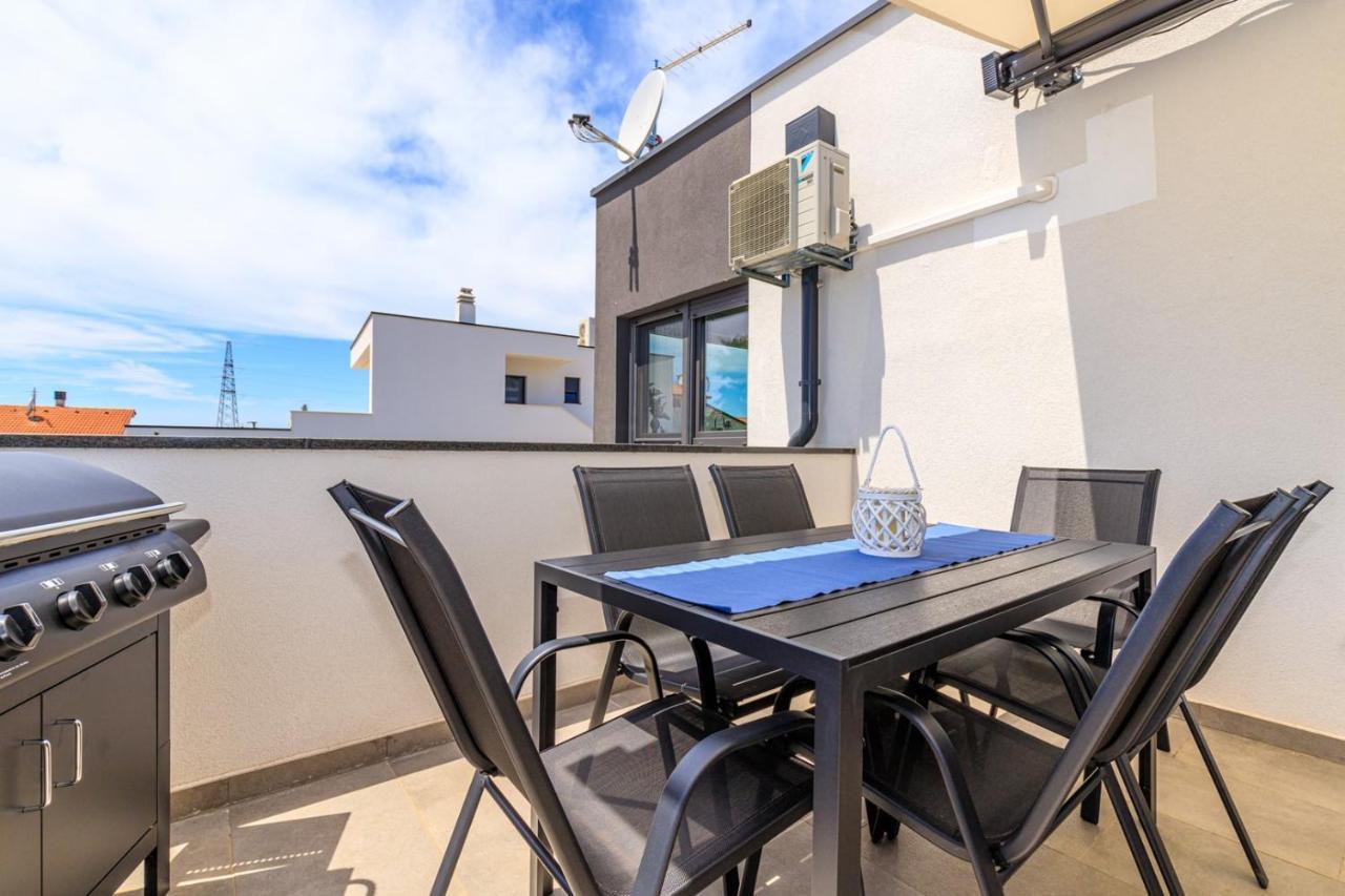 Sabena Apartment With Private Whirlpool Porec Luaran gambar