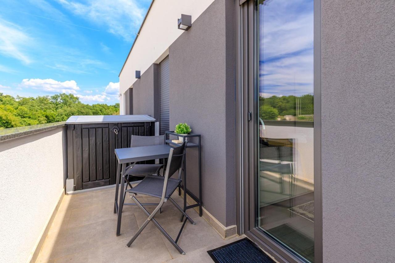 Sabena Apartment With Private Whirlpool Porec Luaran gambar